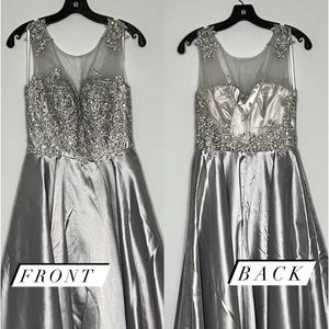 Beautiful dress for any occasion